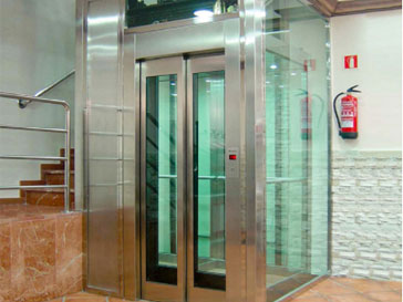 Glass door lift